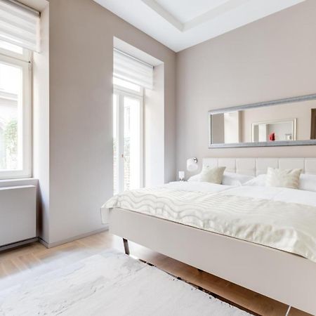Royal Residence Apartments In The Heart Of Prague Extérieur photo