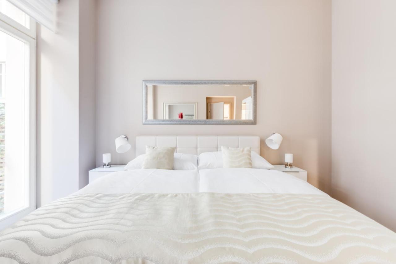 Royal Residence Apartments In The Heart Of Prague Extérieur photo